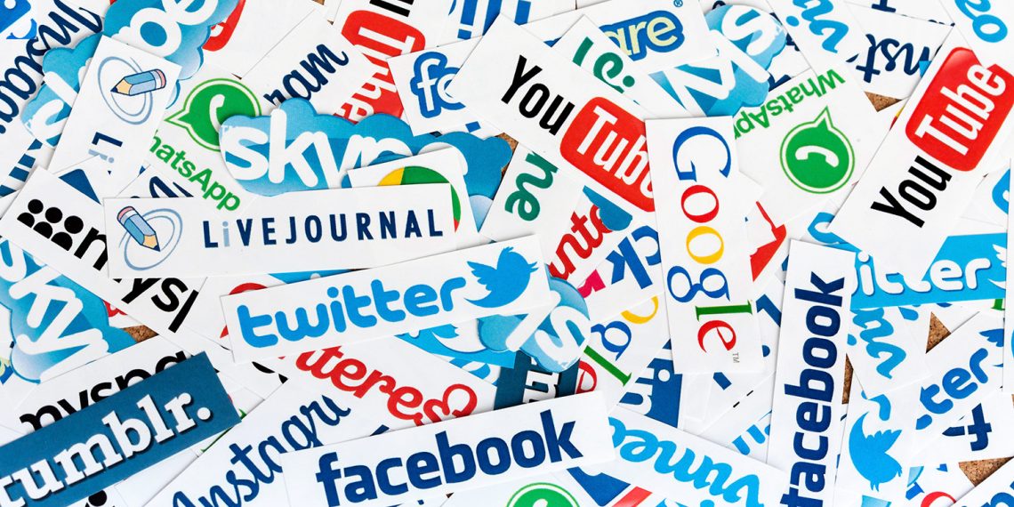 هل يمكن أن تفسر نظريات القرن التاسع عشر الحرب في وسائل الإعلام الاجتماعي؟