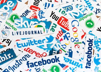 هل يمكن أن تفسر نظريات القرن التاسع عشر الحرب في وسائل الإعلام الاجتماعي؟