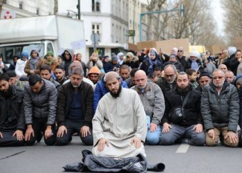 الإسلام في فرنسا: الإخوان، الإرهاب، المعالجة