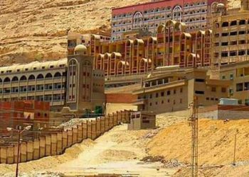 الملامح الليتورجية الخاصة في أديرة مصر  دير العذراء – المحرق – أسيوط، وديرا البرموس والأنبا مقار بوادي النطرون أنموذجًا
